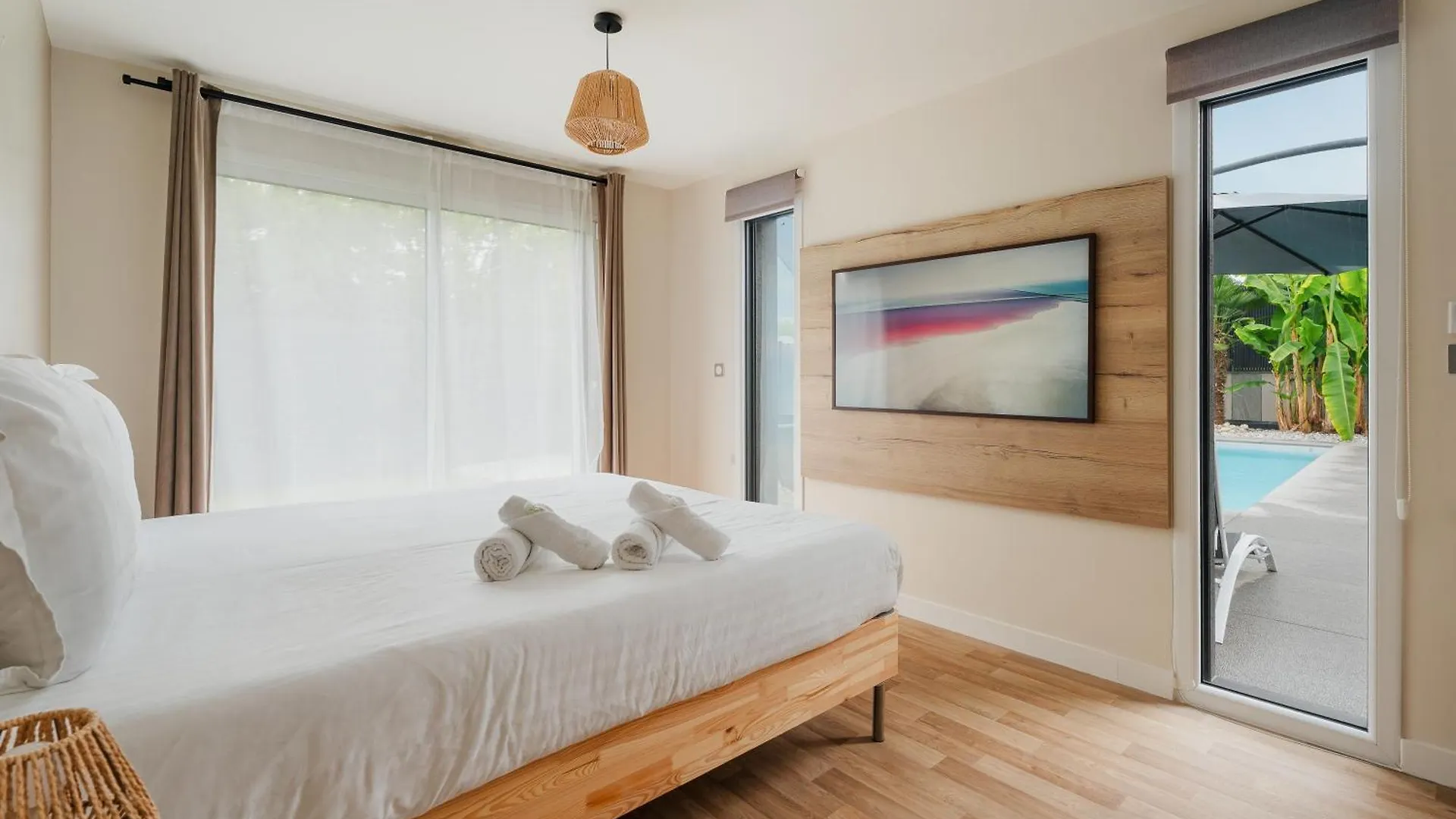 Villa De Standing Piscine 10 Pers Bruz