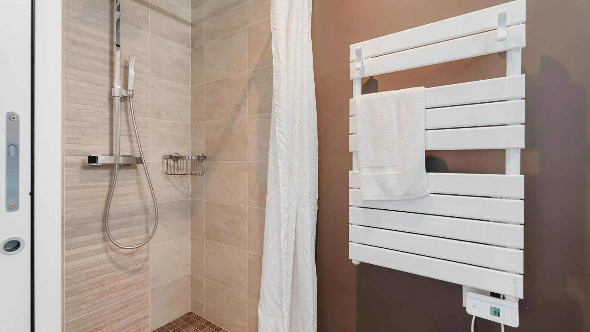 Villa De Standing Piscine 10 Pers Bruz